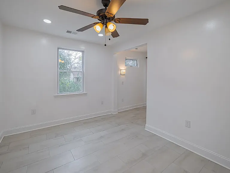 830 Market St — Photo 7