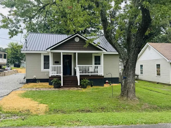210 Center St, Princeton, KY 42445