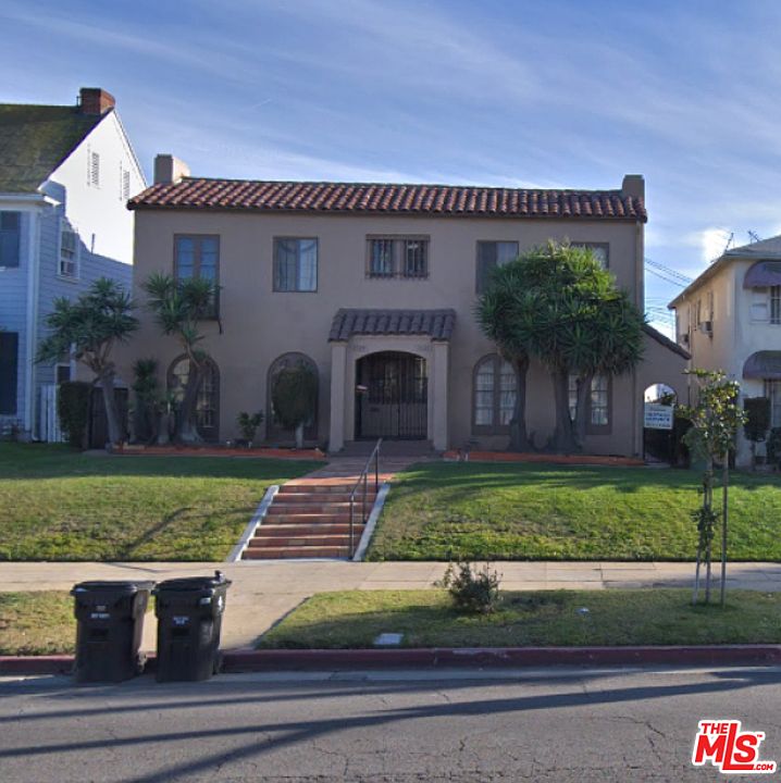 2nd image of 3924 W Adams Blvd