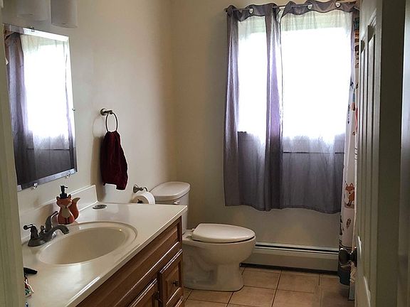 4th image of 25454 Stewart Dr