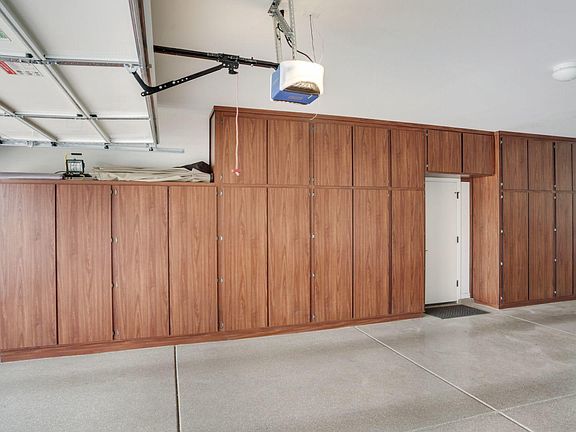 5th image of 18197 W Glenrosa Ave