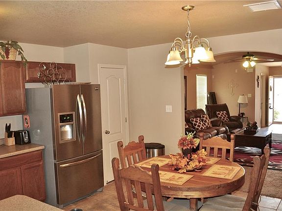 5th image of 2337 Bird Song St
