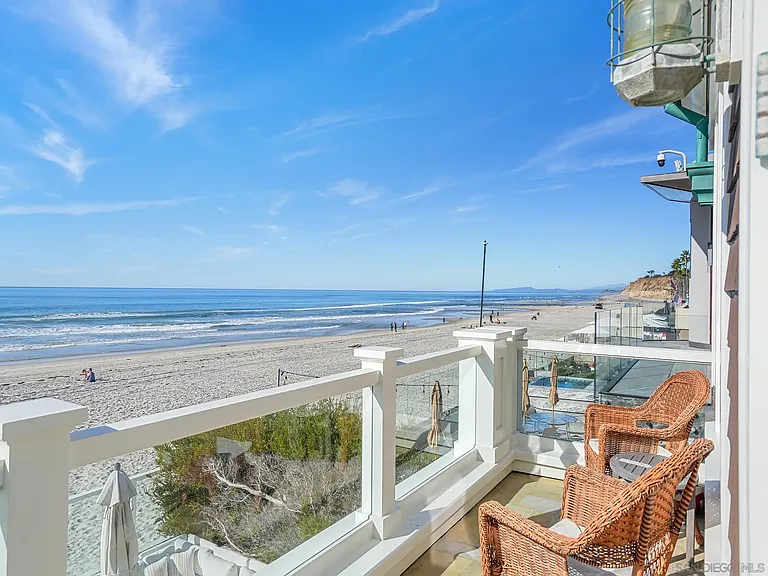 2720 Ocean Front — Photo 11