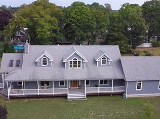 51 Cedar St, Fairhaven, MA 02719