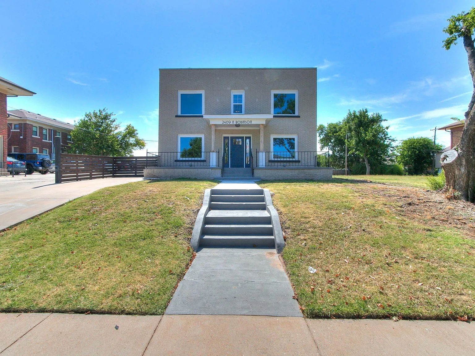1 bed, 700 sqft, $1,250 — Photo 1