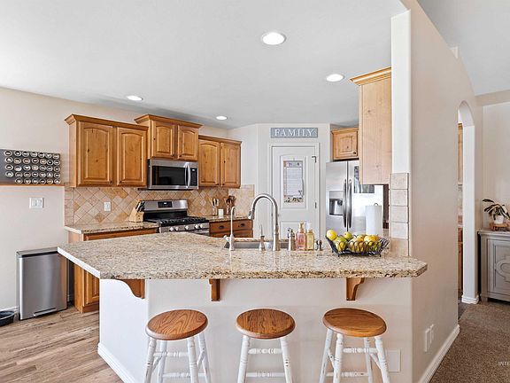5th image of 2595 Longbow Dr