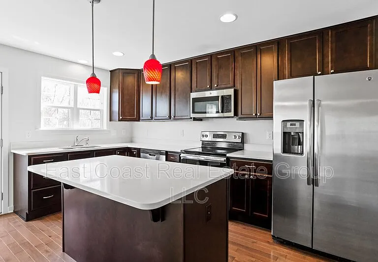 43 Savage Ct — Photo 26