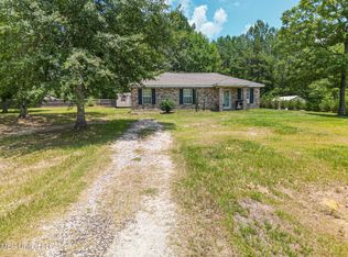 17 Westbrooke Dr, Wiggins, MS 39577