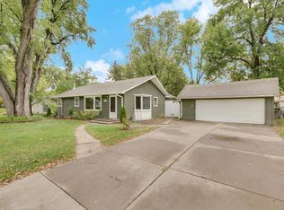 6250 Orleans Ln N, Maple Grove, MN 55369