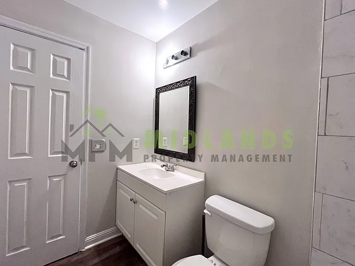 208 S Cromwell St #E — Photo 30