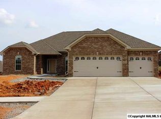4524 Blairmont Dr, Owens Cross Roads, AL 35763