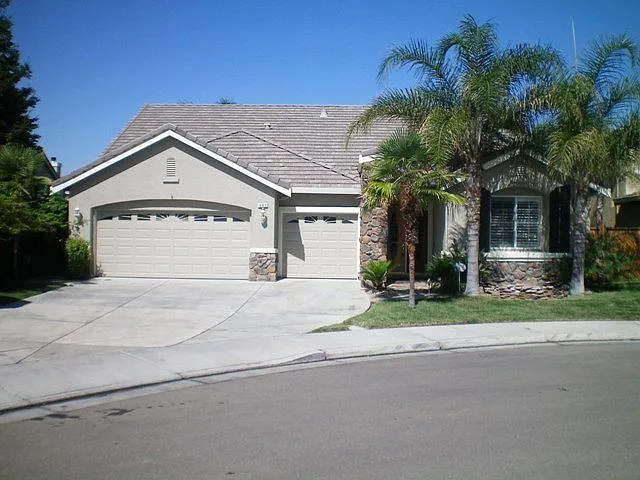 881 Everglades Ct photo 1