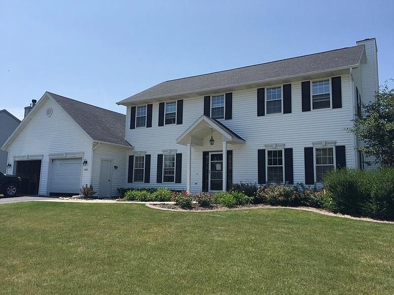 1st image of 443 Majeskie Dr