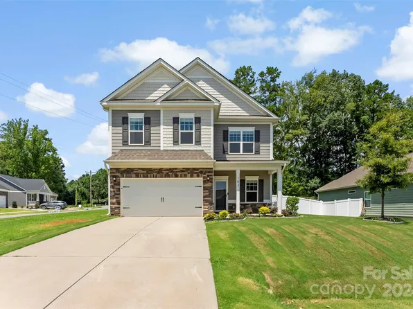 101 Cramerton Mills Pkwy, Cramerton, NC 28032