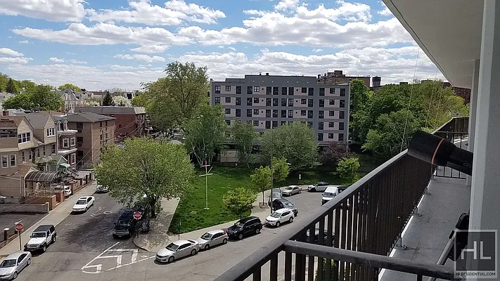 Rented by Highline Residential | media 59