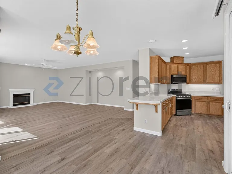 166 Barcelona Dr — Photo 20