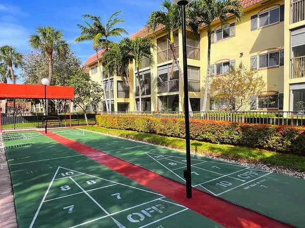 259 S Cypress Road #504, Pompano Beach, FL 33060