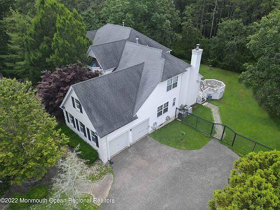 2nd image of 1570 Forrest Trail Circle