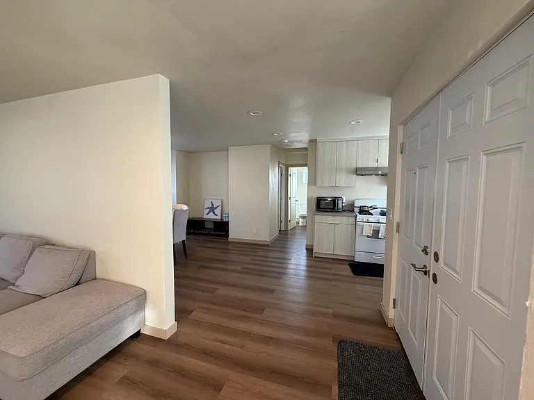 436 Roosevelt Ave — Photo 10
