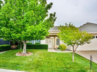 2853 Aspen Glow Ln, Redding, CA 96001