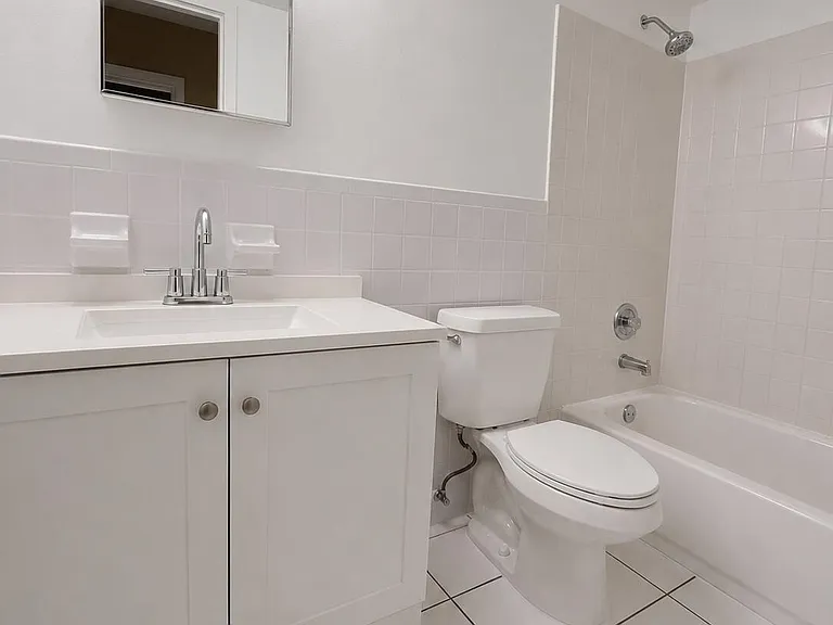1150 NE 17th Ct #11 — Photo 10