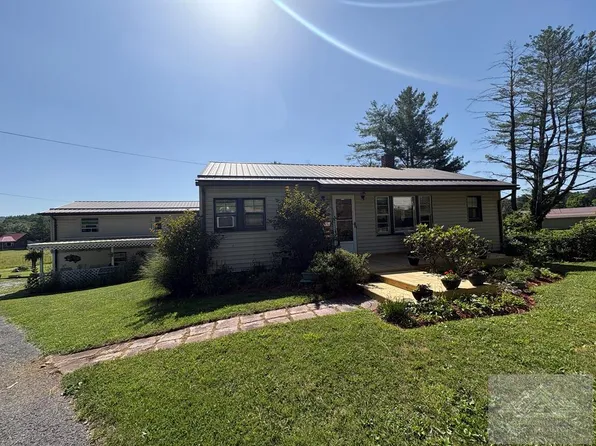 124 Willowbrook Rd, Princeton, WV 24739