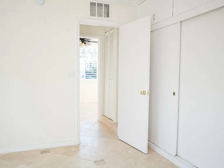 Courtyard at Cordova Apts — Photo 37