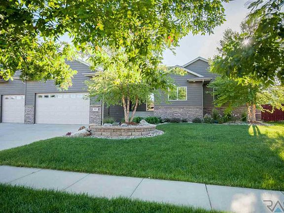 4th image of 8301 S Seven Oaks Dr