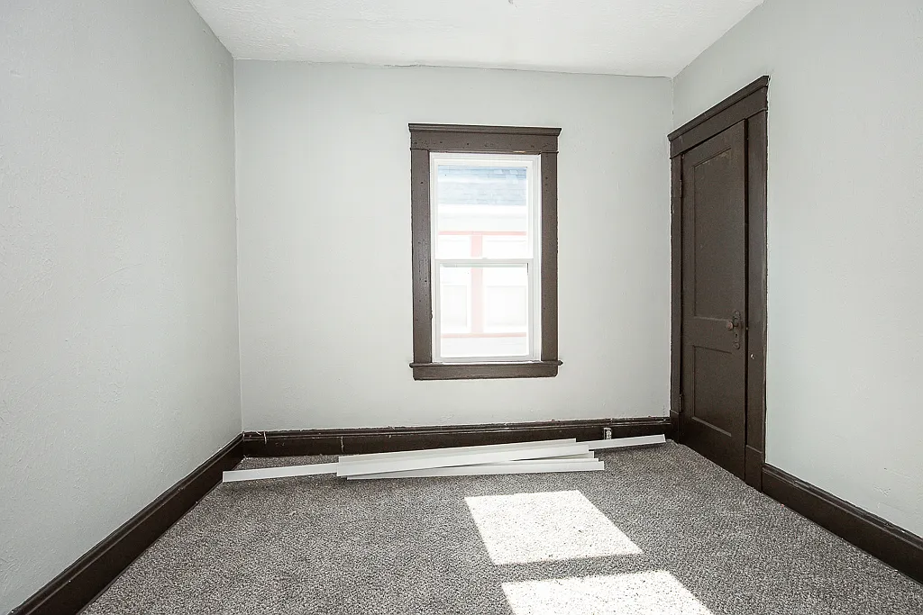 2 bed, $1,025 — Photo 3