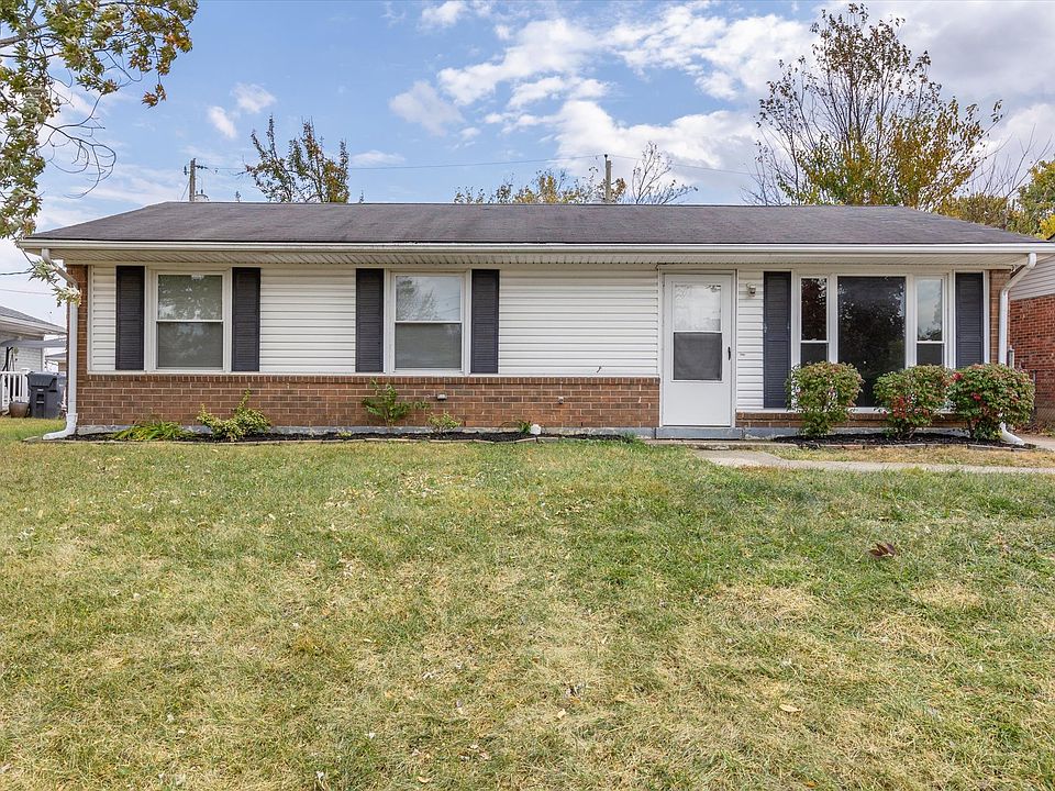 1st image of 394 Lynnwood Ct