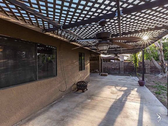 3rd image of 12408 E Calle Maria