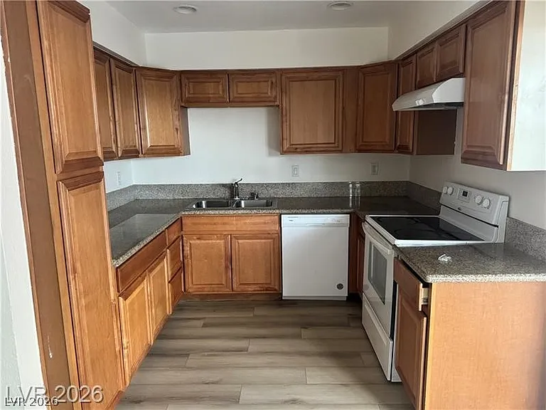 119 E Van Wagenen St — Photo 7