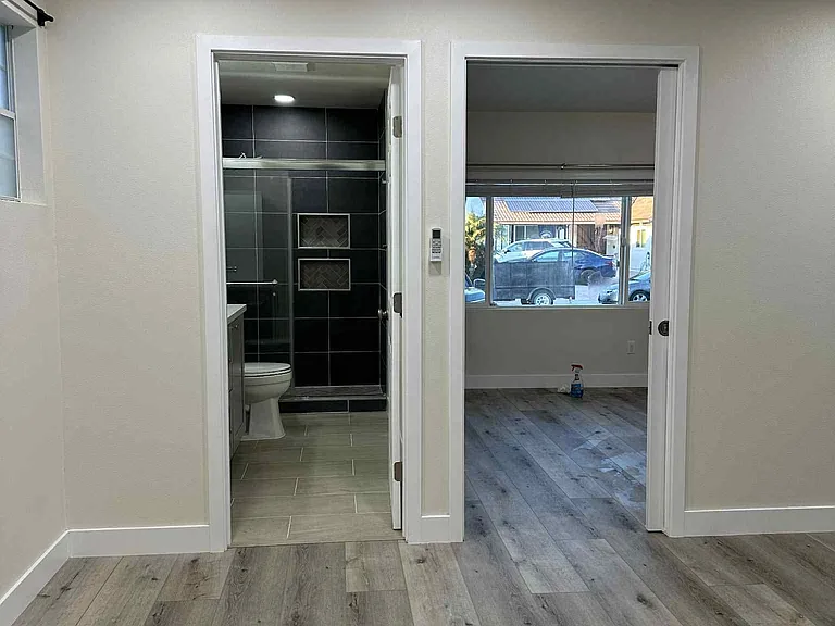 7567 Rock Canyon Dr — Photo 2