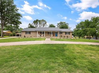 1609 SW 2nd St, Bentonville, AR 72712
