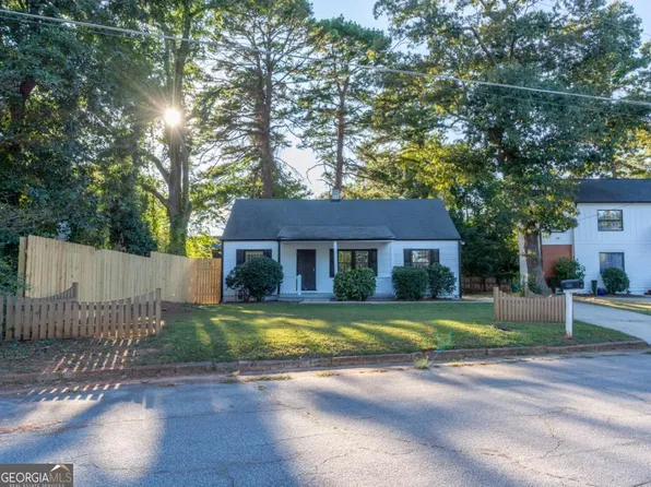 1809 Ellington St, Decatur, GA 30032