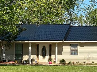 477 Grubbs Rd, Oak Grove, LA 71263