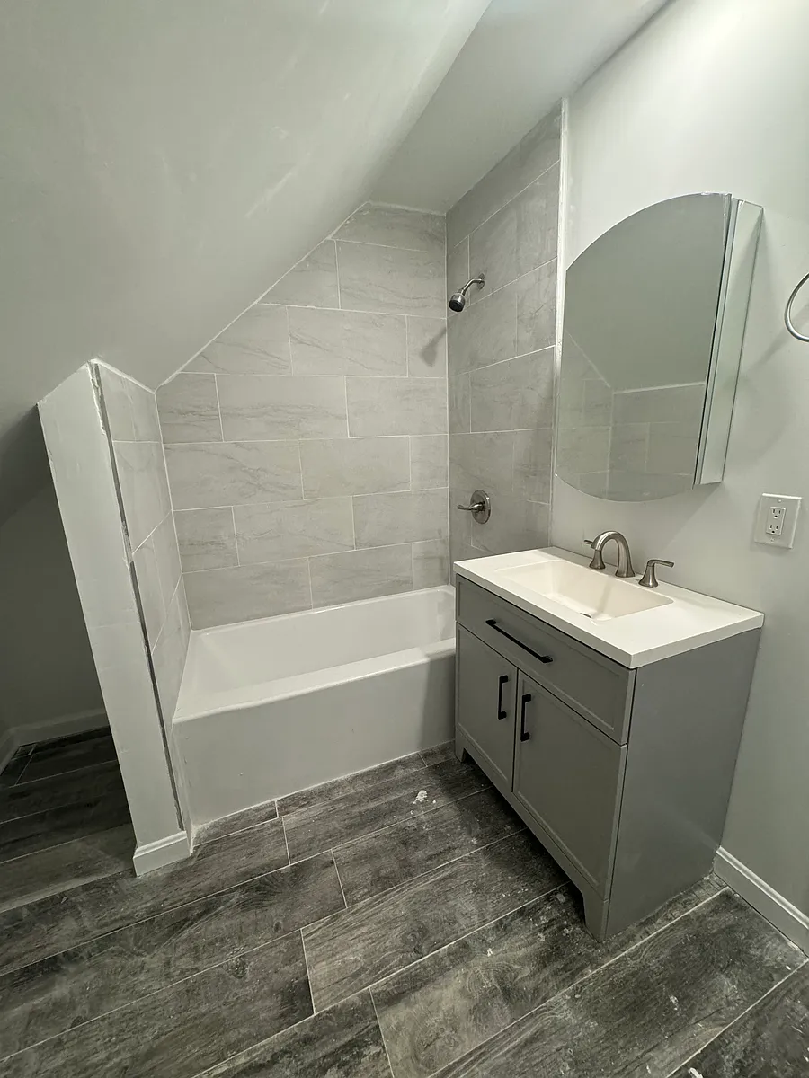 Building Photo - 7-9 Chauncey St #9B