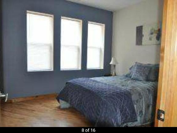 4th image of 1128 E Hyde Park Blvd #1