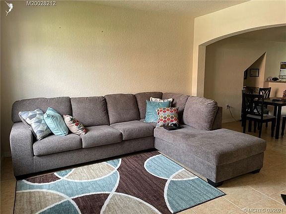 3rd image of 160 SW Peacock Blvd APT 31-105