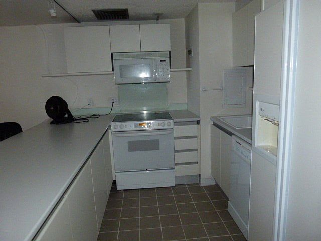 2nd image of 666 Prospect St #I505
