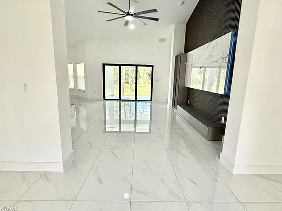 3rd image of 1011 Edison AVE
