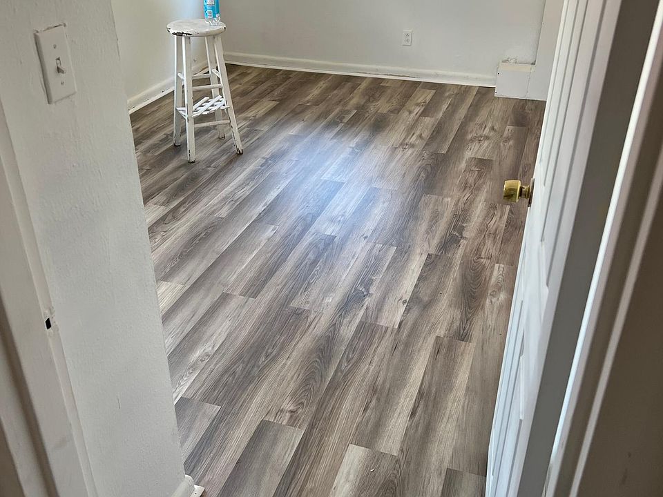 2nd image of 6059 59th Ave