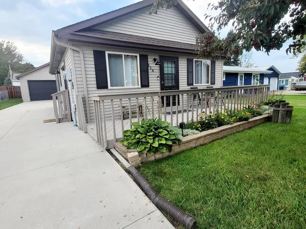 118 Dodge Ave, Houghton Lake, MI 48629