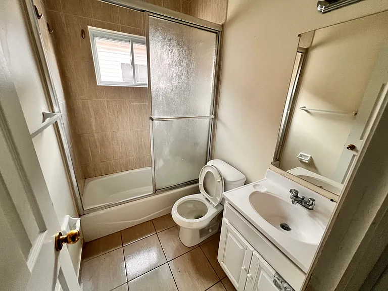 75 Sumner Ave #2 — Photo 11