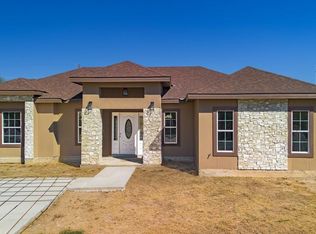 69 Windmill Dr, Eagle Pass, TX 78852