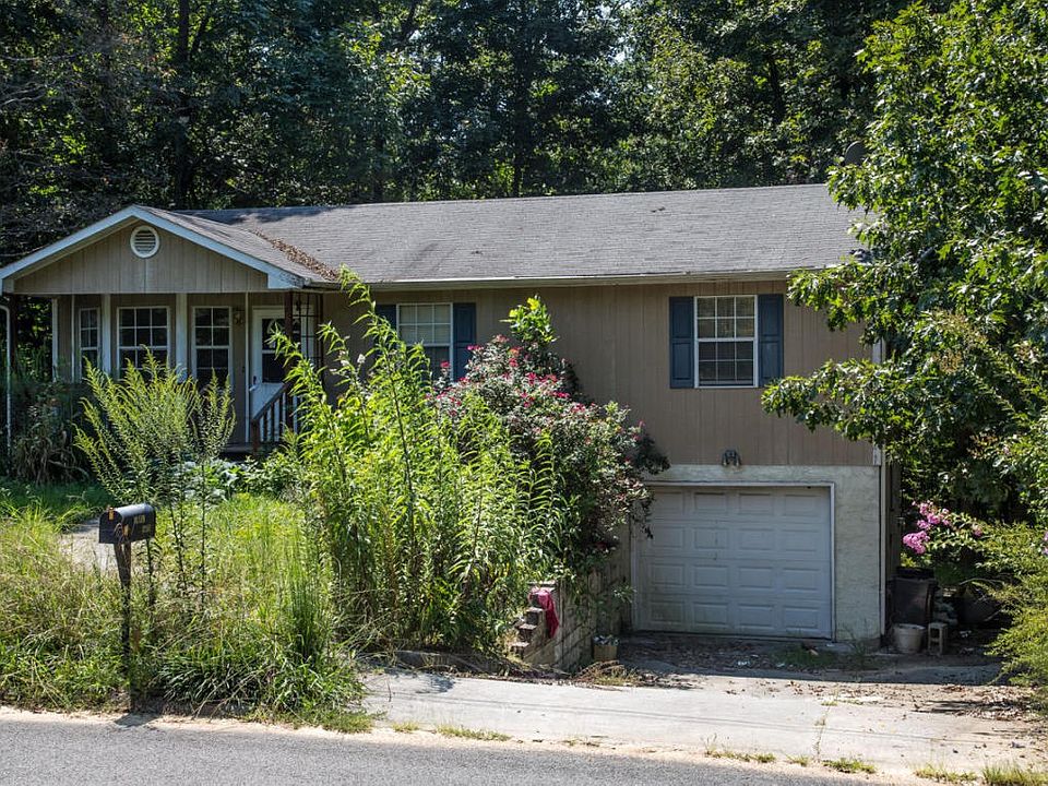 1st image of 3250 Somerset Dr SE