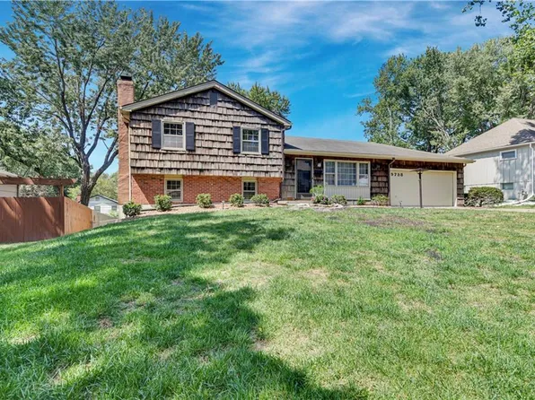 9738 Eby St, Overland Park, KS 66212