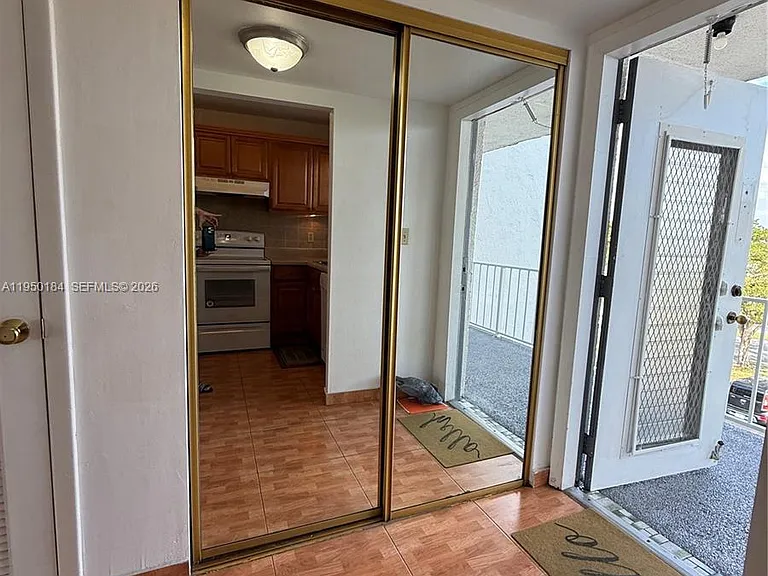 8135 Sunrise Lakes Blvd #302 — Photo 33