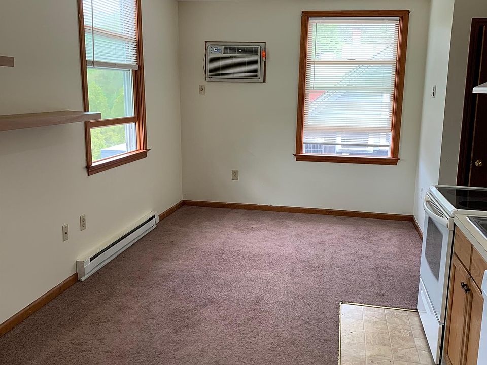 2nd image of 25 Main St Unit B