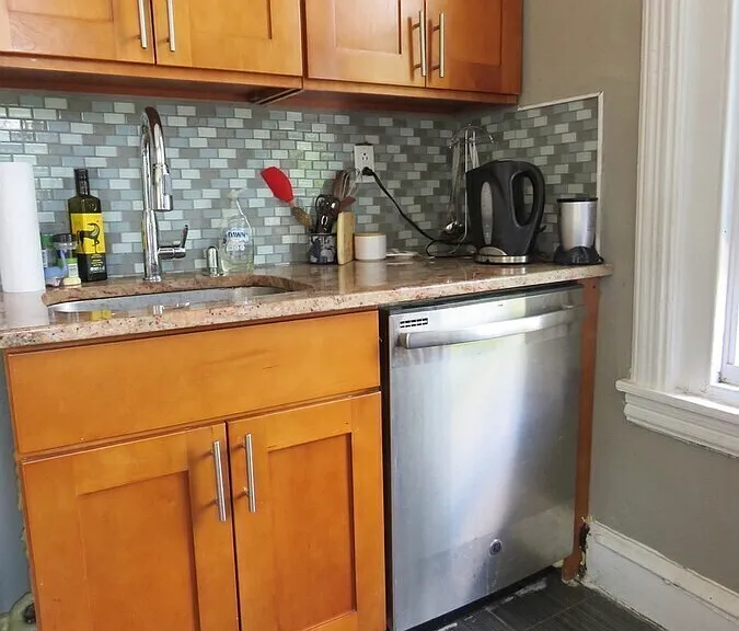 4500 Springfield Ave #2R — Photo 4